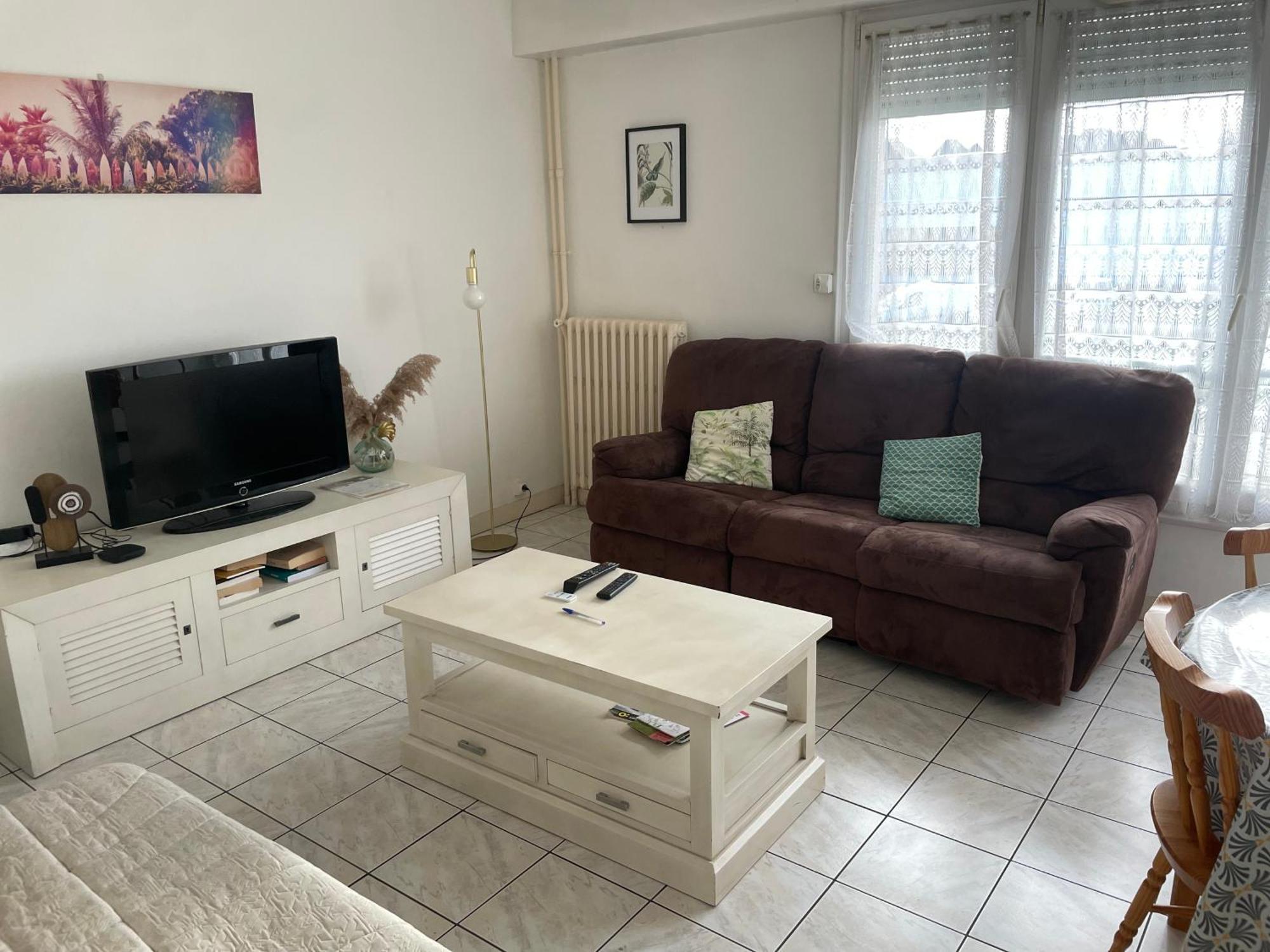 Appartement Tram Connexion: Wifi & Stationnement Facile Le Mans Exterior photo