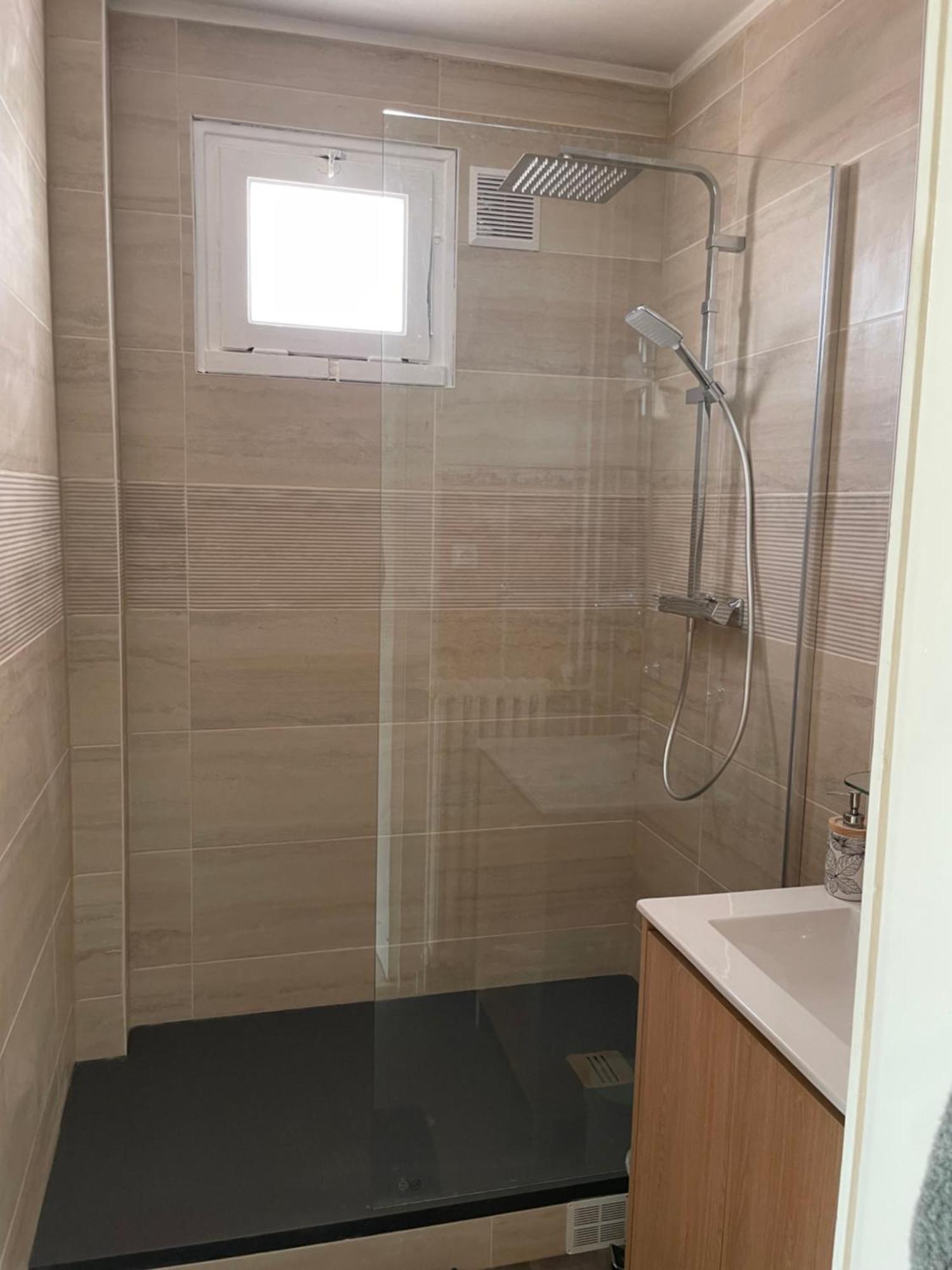 Appartement Tram Connexion: Wifi & Stationnement Facile Le Mans Exterior photo